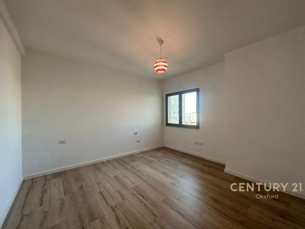 SHESIM APARTAMENT 1+1 PRANE QENRES TREGTARE "RING CENTER"! – Tiranë - 1