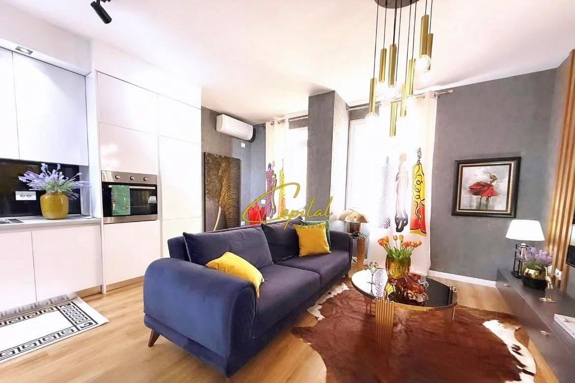 APARTAMENT ME QIRA 1+1 21 DHJETORI 800 EURO – Tiranë - 1