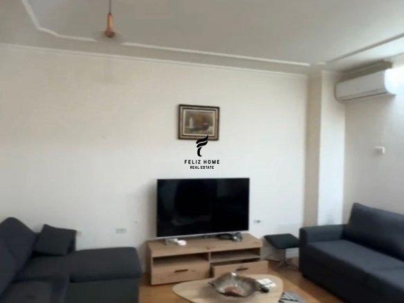 APARTAMENT ME QERA 2+1 BLLOK 80.000 LEKE FH-67618 – Tiranë