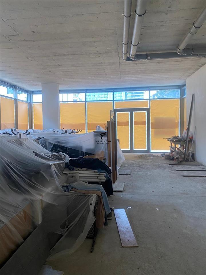 SHITET ZYRE 376 M2 AIR ALBANIA 3.400.000 EURO – Tiranë - 1