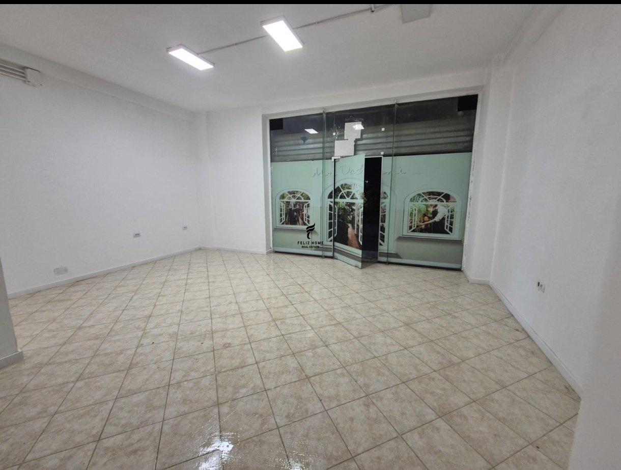 SHITET DYQAN 55 M2 YZBERISHT 105.000 EURO FH-92559 – Tiranë