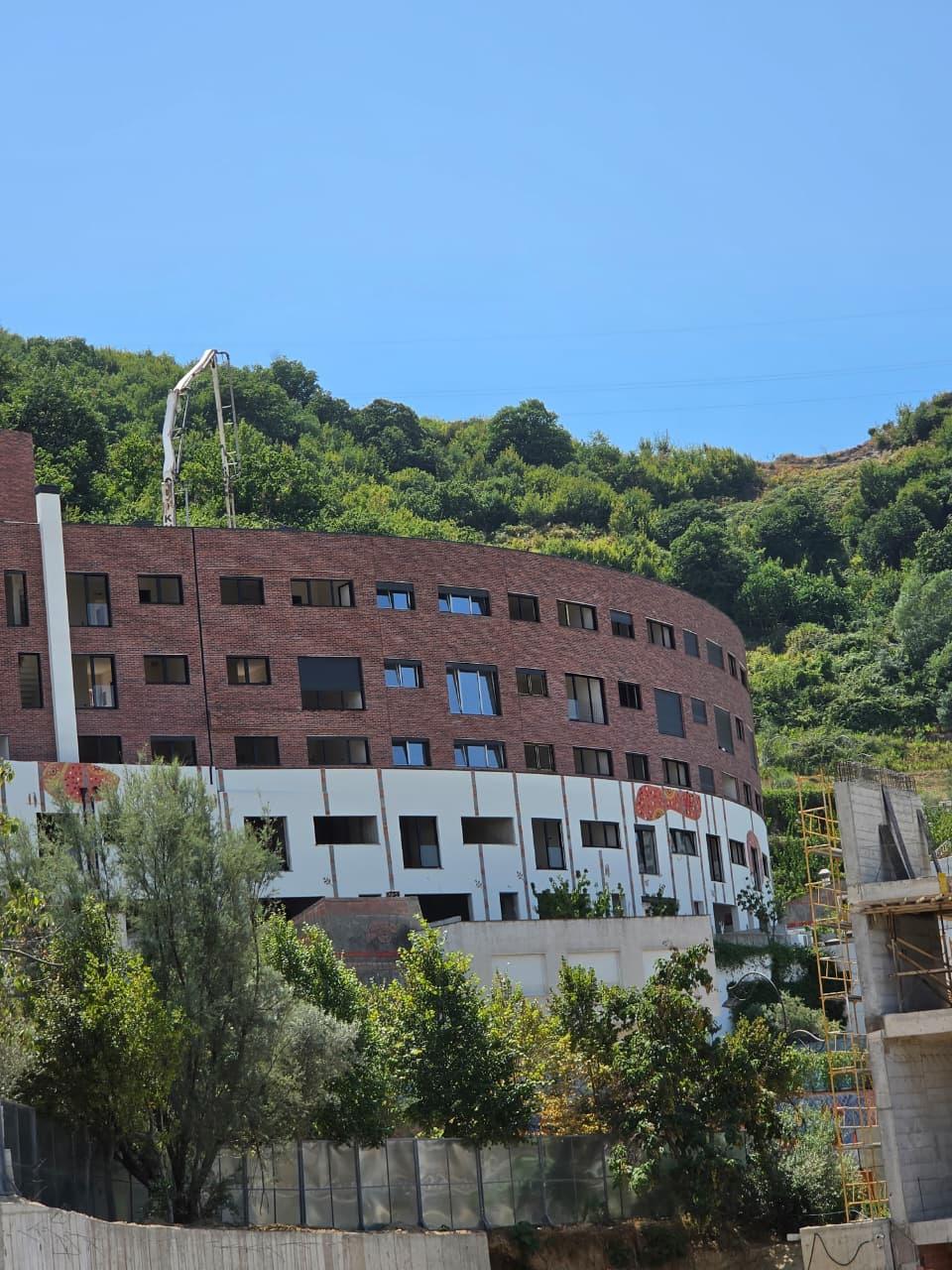đĄ APARTAMENT 3+2+2 PĂR SHITJE â REZIDENCA KODRA E DIELLIT 2 â TiranĂ« - 1