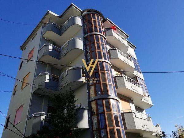 JEPET VILE 4 KATSHE ME QERA NE SELITE 3.700 EURO – Tiranë - 1