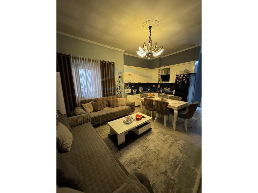 0692268458 Shitet Apartament 2+1+2 , Unaza e Re , Tiranë – Tiranë