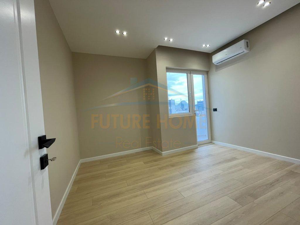 Shitet, Apartament 2+1, Mozaiku i Tiranës, Mbrapa Bllokut të – Tiranë