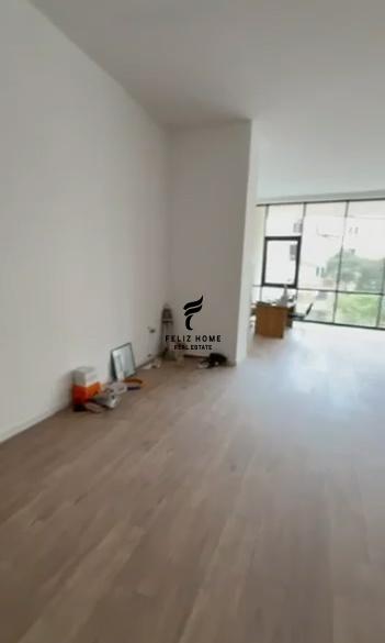 ZYRE ME QERA 127 M2 MINE PEZA 1900 EURO FH-67932 – Tiranë