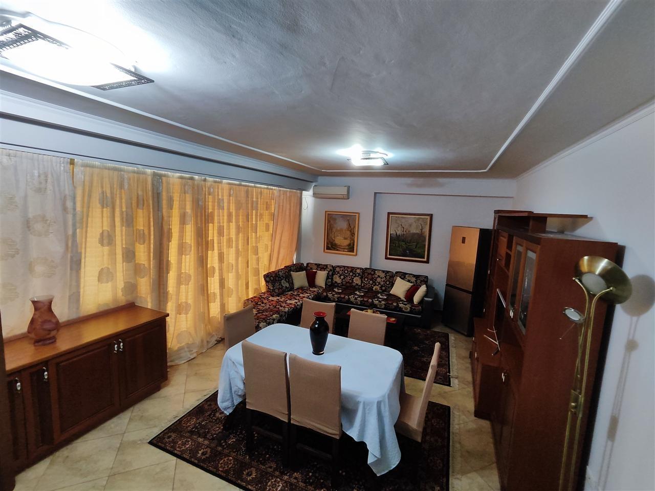APARTAMENT ME QERA 2+1 RRUGA KAVAJES 750 EURO – Tiranë