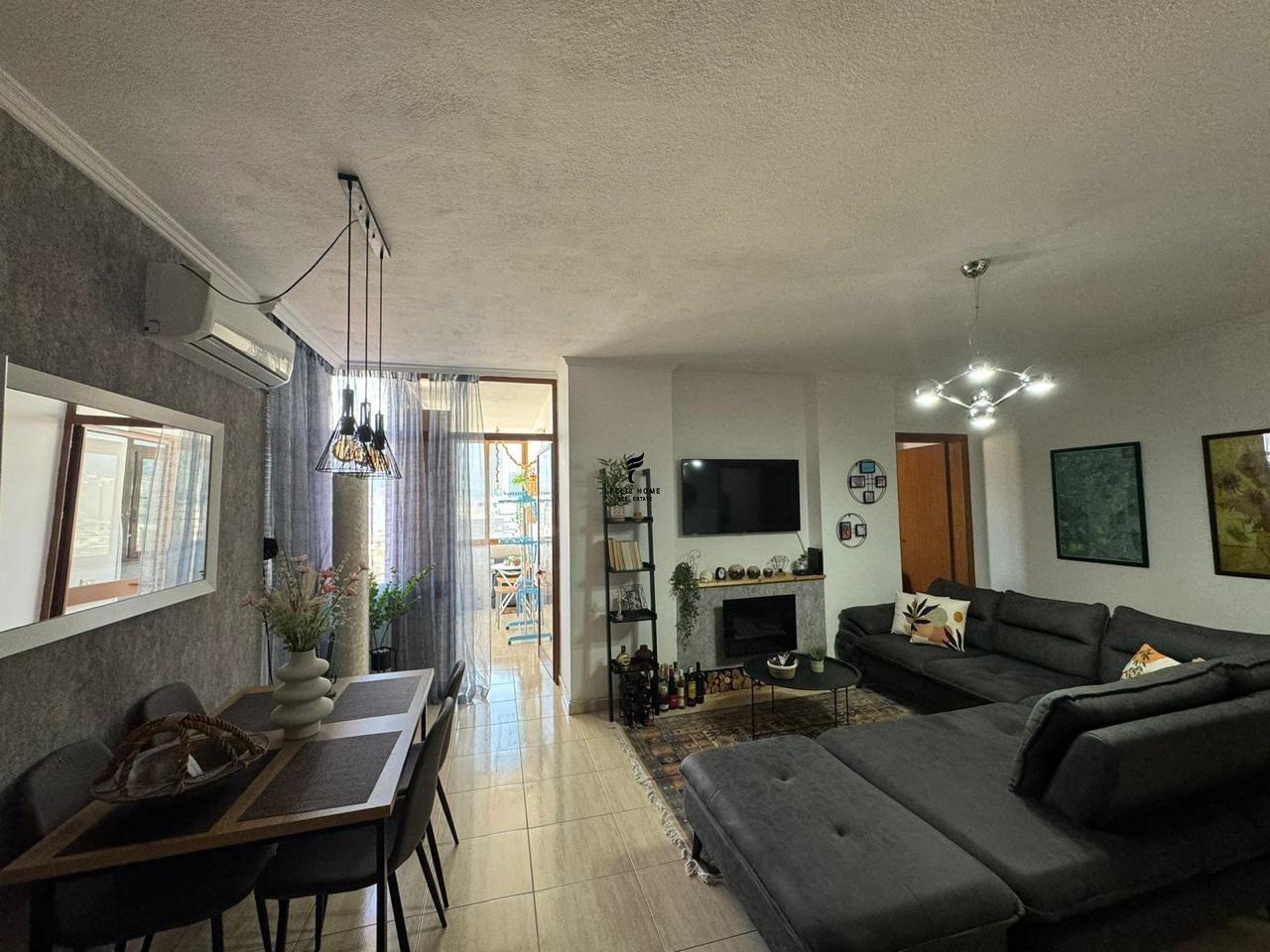 APARTAMENT ME QERA 1+1 RRUGA E BOGDANEVE 70.000 LEKE FH-9377 – Tiranë