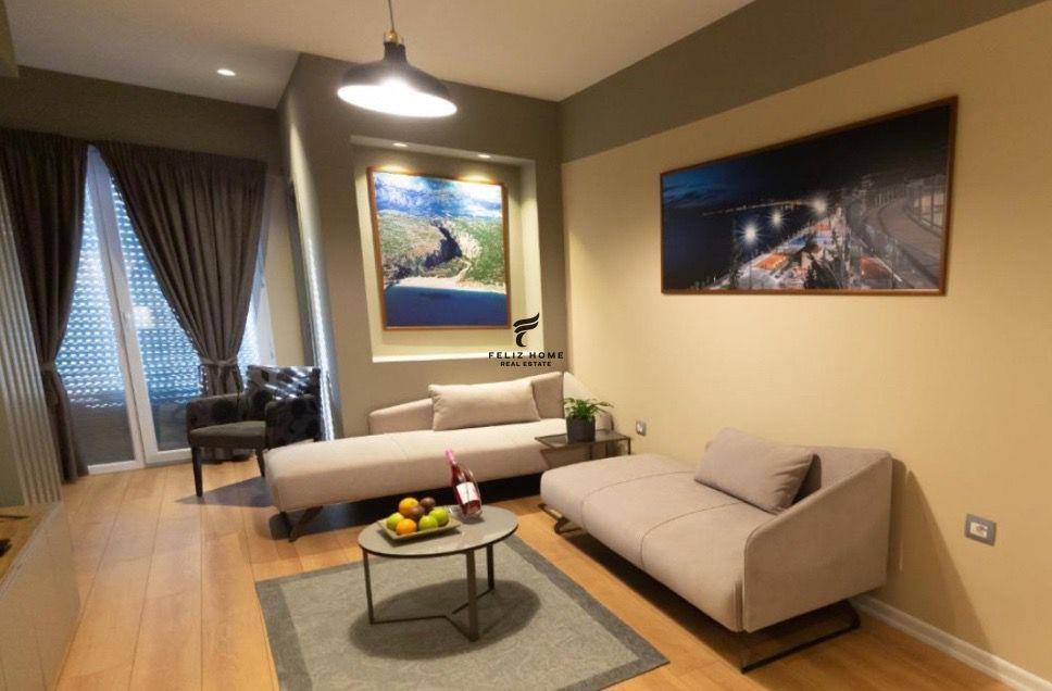 SHITET APARTAMENT 3+1+2 KOMUNA E PARISIT 300.000 EURO – Tiranë