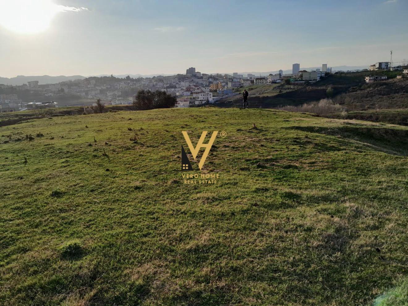 SHITET TOKE ARE 1.000 M2 NE FARKE 185.000 EURO – Tiranë
