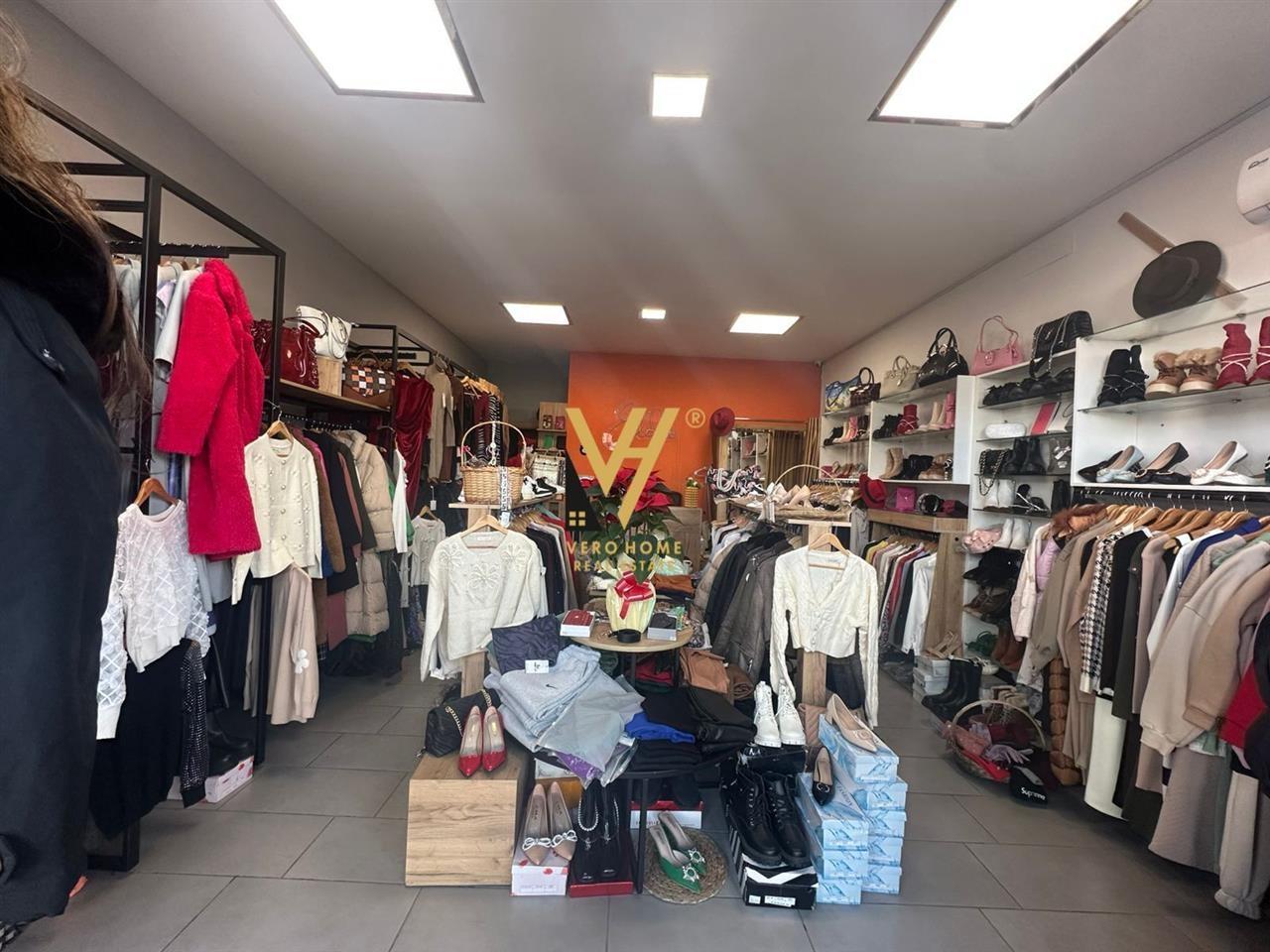 SHITET BIZNESI 40 M2 NE ASTIR 20.000 EURO – Tiranë - 1