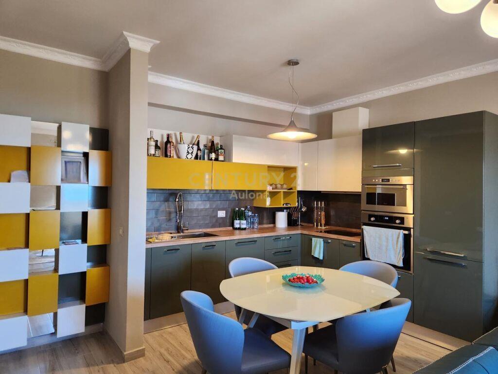SHITET APARTAMENT 2+1 NE LUNGOMARE ME PAMJE NE DET – Tiranë - 1