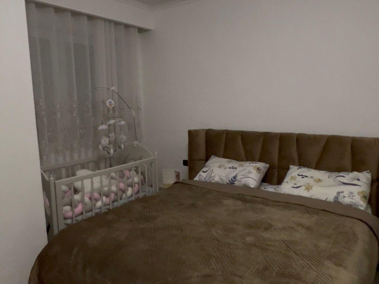 APARTAMENT ME QERA 2+1 BRRYL 80.000 LEKE – Tiranë