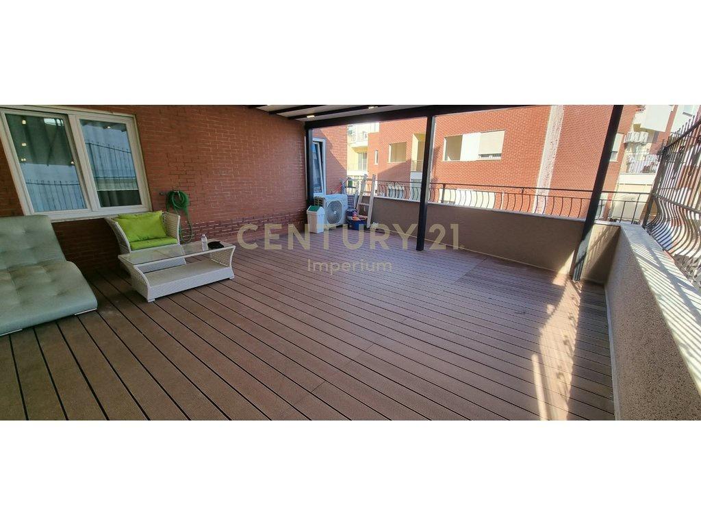 Apartament Modern 2+1+2 me 65 m² Verandë & 2 Poste Parkimi – Tiranë - 1