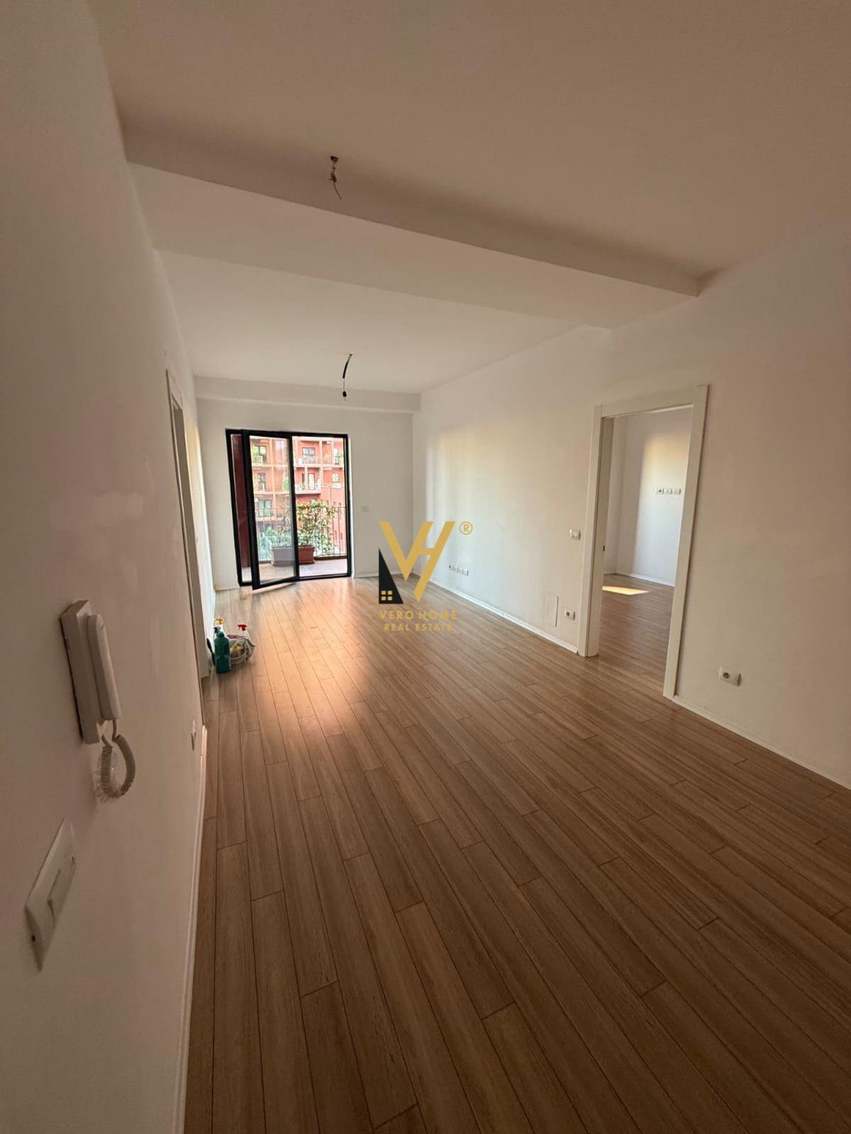 JEPET ZYRE 114 M2 ME QERA TE GARDEN BUILDING 1.200 EURO – Tiranë