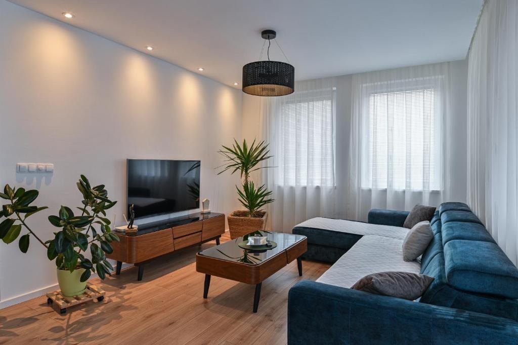 SHITET APARTAMENT 2+1 ALI DEMI 125.800 EURO – Tiranë - 1
