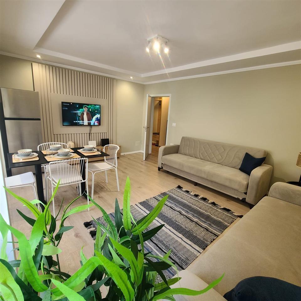 APARTAMENT ME QERA 1+1 QENDER 750 EURO – Tiranë