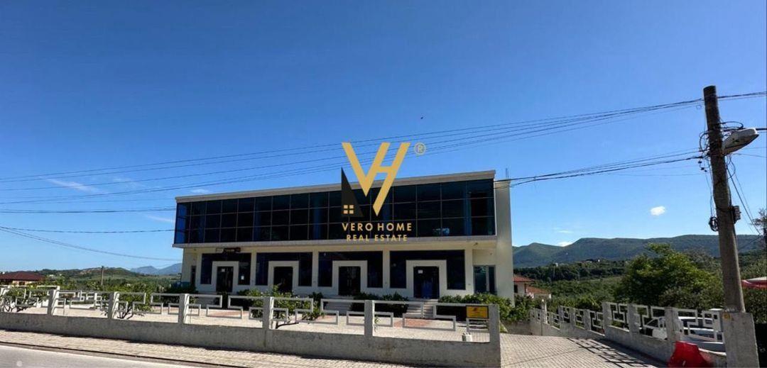 JEPET GODINE 800 M2 ME QERA NE BERZHITE 4.800 EURO – Tiranë - 1