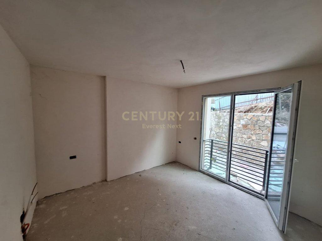 SHITET APARTAMENT 1+1 – SAUK, TIRANË – Tiranë