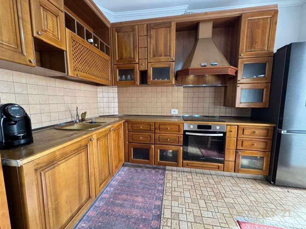 Apartament 2+1 ne shitje tek rruga Mine Peza, prane Prokuror – Tiranë - 1