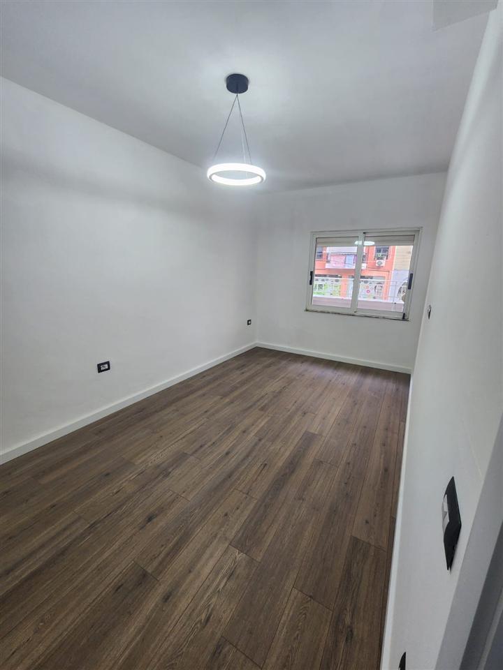 SHITET APARTAMENT 1+1 KOMUNA E PARISIT 190.000 EURO – Tiranë