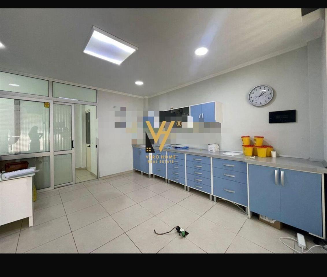 JEPET DYQAN 37M2 ME QERA TE RRUGA 4 DESHMORET 400 EURO – Tiranë