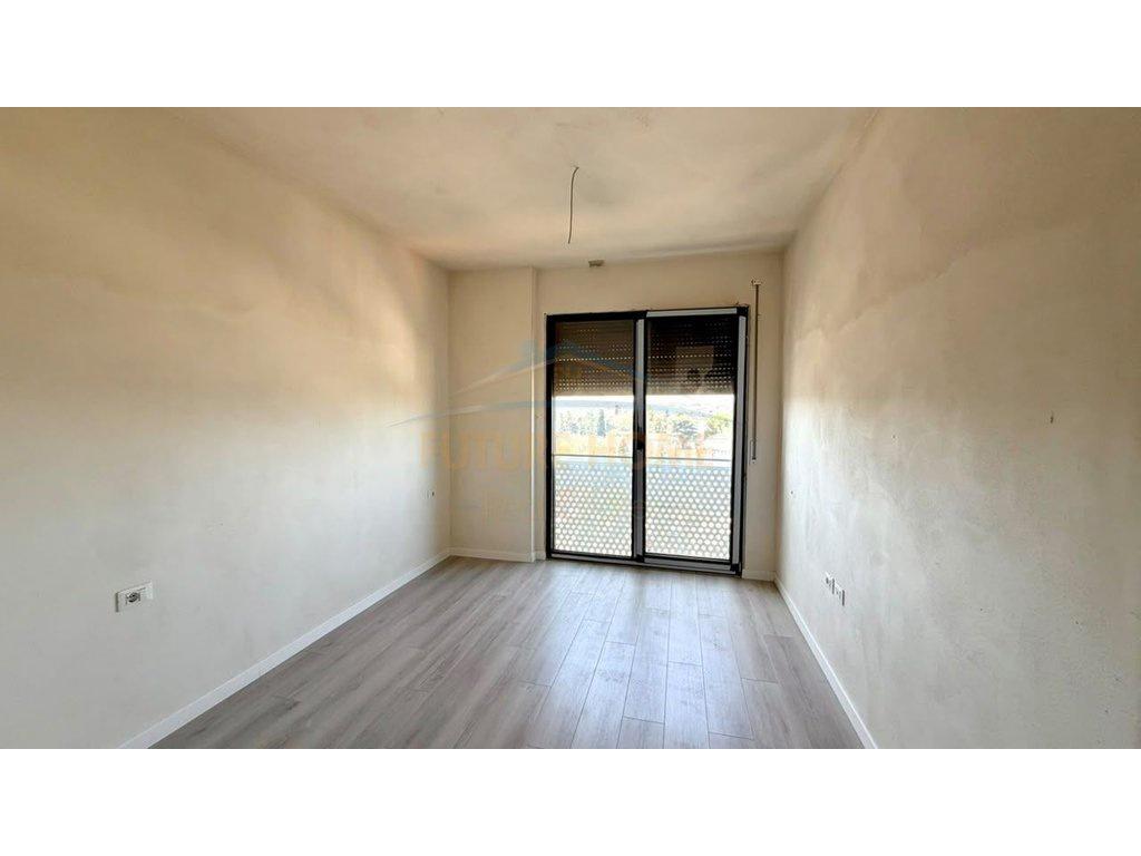 0696043713, Shitet,Apartament 2+1+2, Kompleksi Parallel Livi – Tiranë