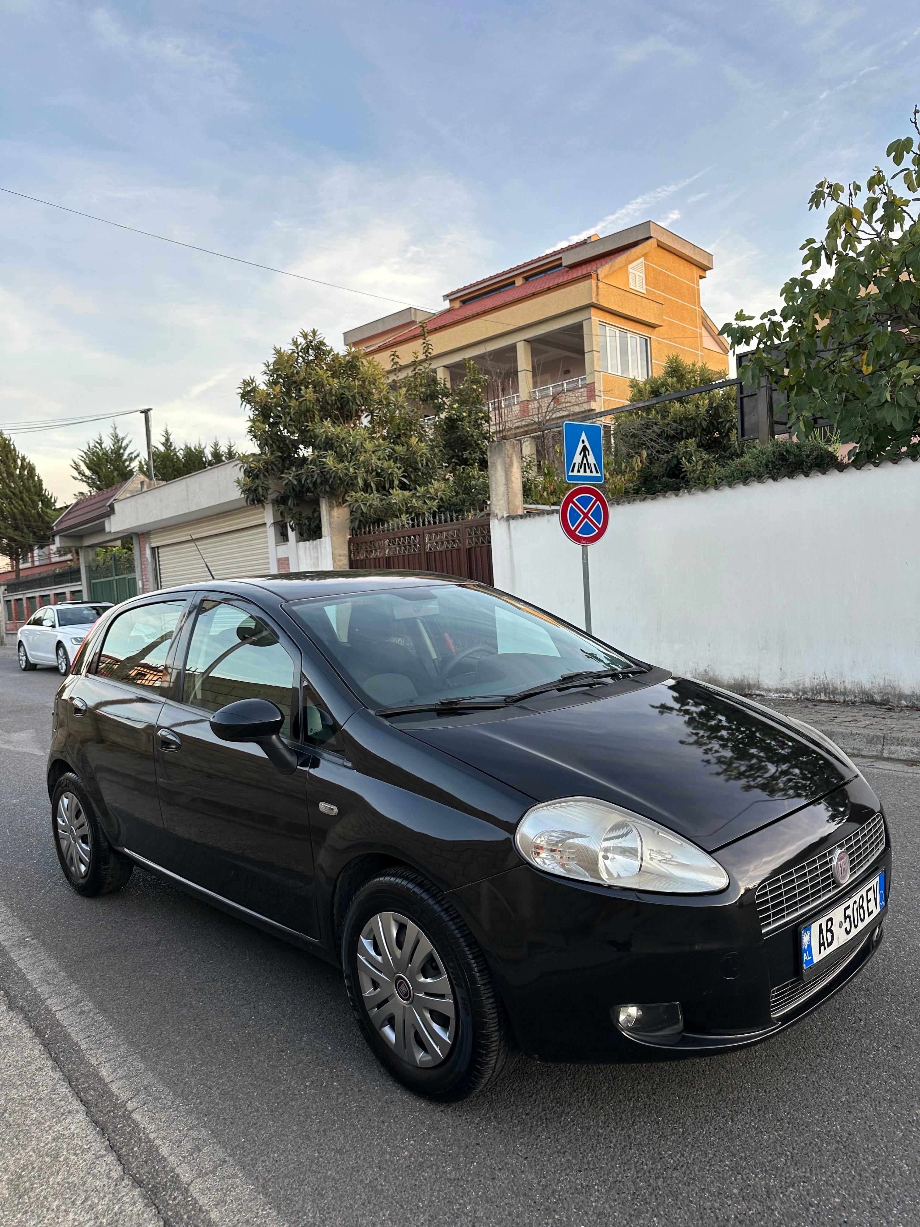 Fiat punto – Tiranë - 1