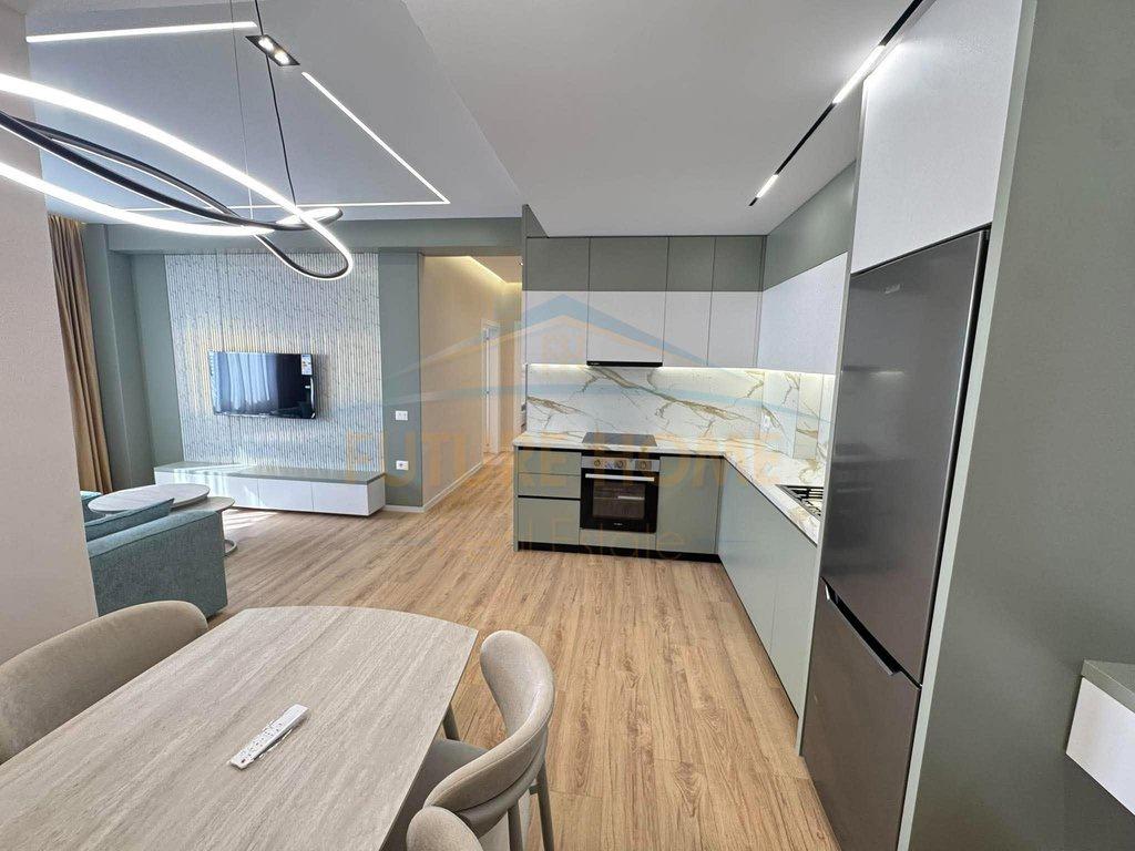 0696033060 Shitet, Apartament 2+1, Unaza e Re – Tiranë