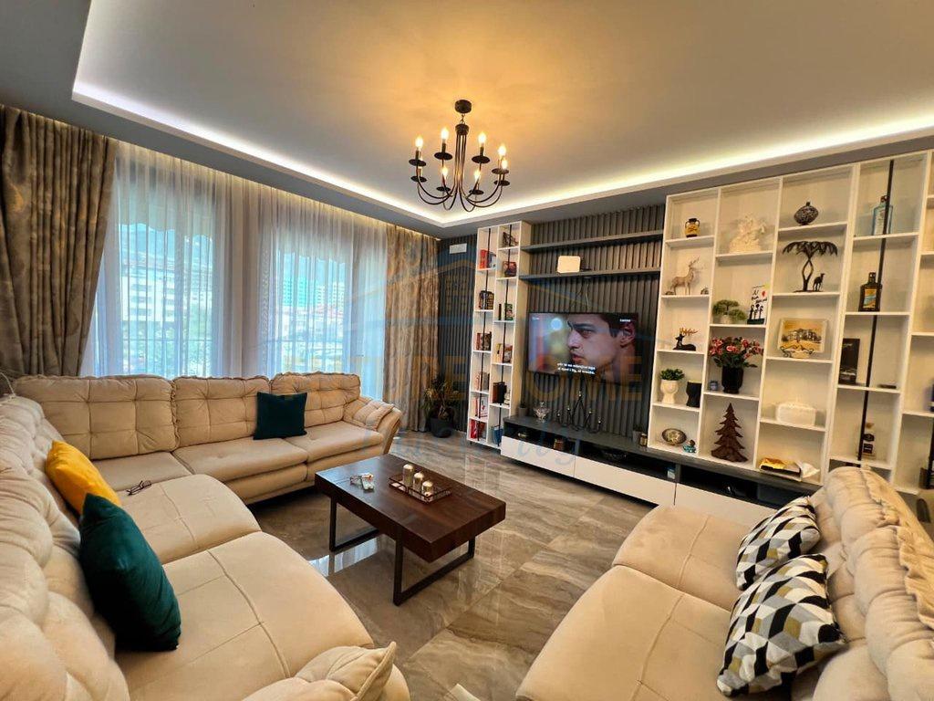 0692268458 Shitet,Apartament 2+1+Post Parkimi,Rezidenca Erli – Tiranë