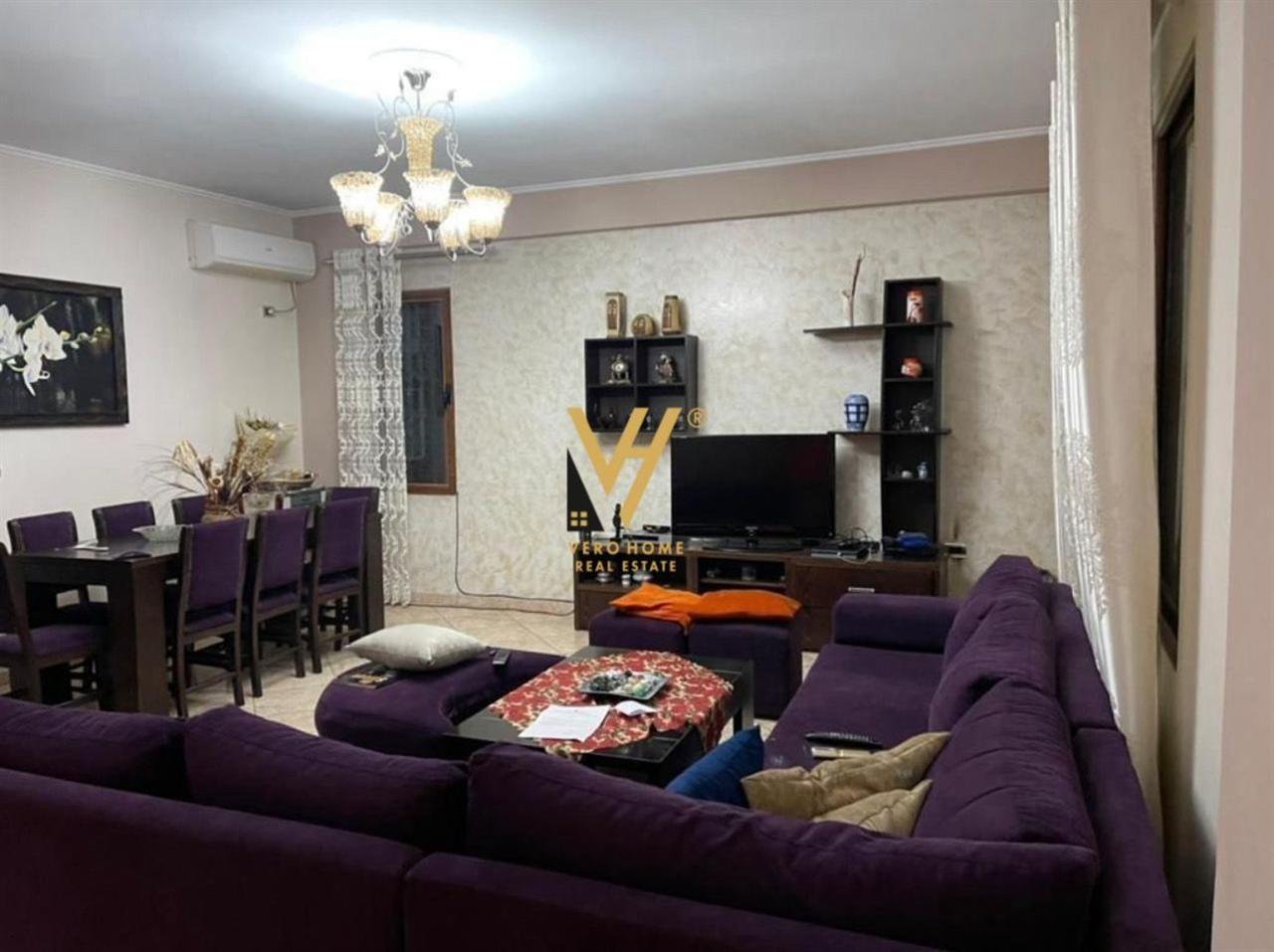 JEPET APARTAMENT 3+1+2+BLK ME QIRA TEK FABRIKA MIELLIT 650 E – Tiranë