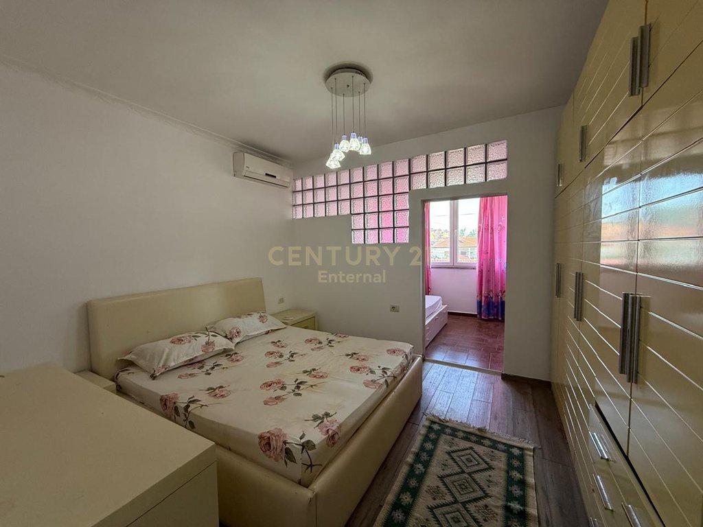 Apartament në shitje 2+1 tek Pallatet Çabej – Tiranë - 1