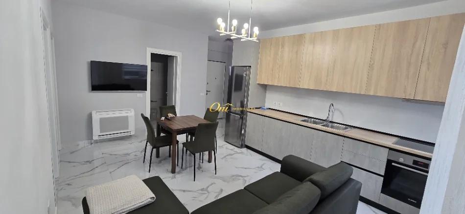 LIQENI I THATE APARTAMENT PER QERA 2+1 – Tiranë