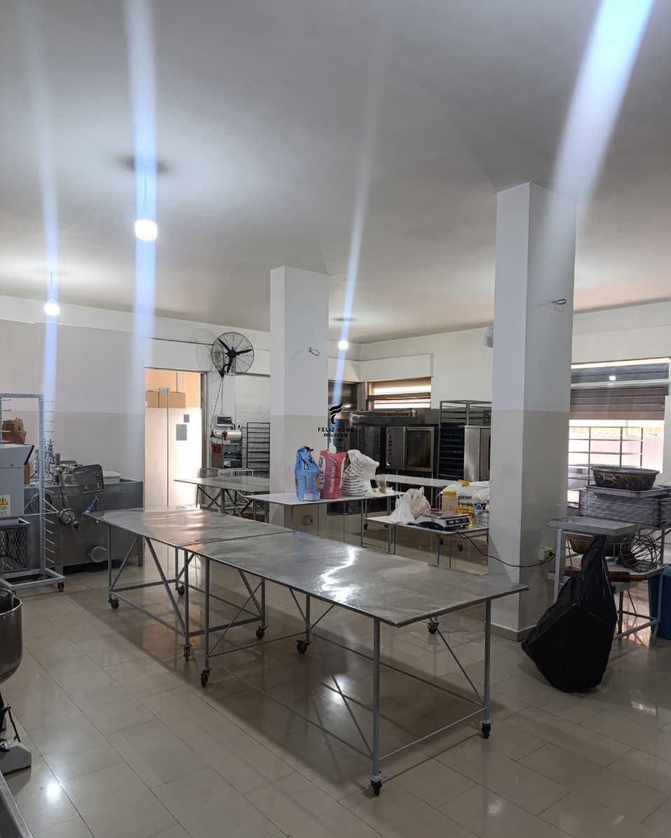 DYQAN ME QERA 200 M2 PALLATI ME SHIGJETA 90.000 LEKE FH-8740 – Tiranë