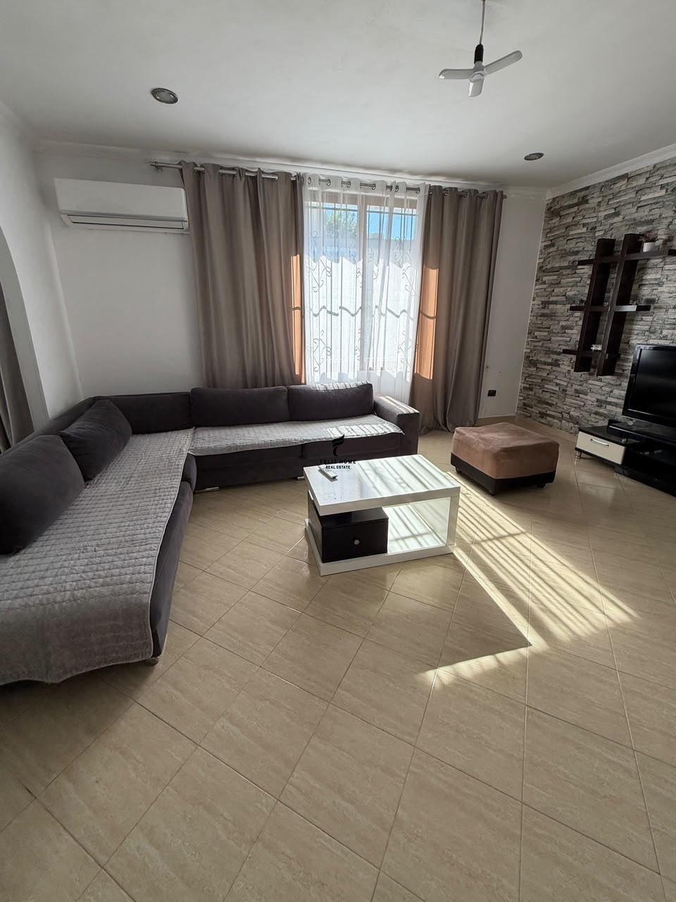 APARTAMENT ME QERA 2+1 VASIL SHANTO 70.000 LEKE FH-95174 – Tiranë