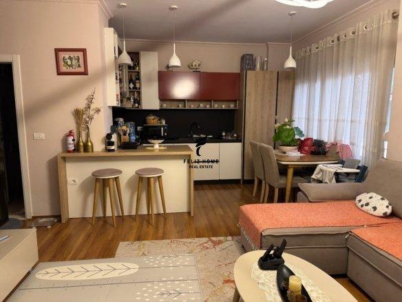 APARTAMENT ME QERA 1+1 RRUGA E KOSOVAREVE 80.000 LEKE FH-659 – Tiranë