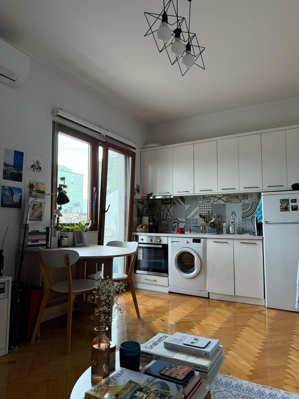 2 APARTAMENT ME QERA 1+1 & GARSONIERE MYSLYM SHYRI 90.000 LE – Tiranë