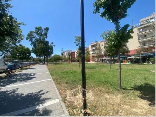 ID 20769855 SHITET NJESI BIZNESI GATI PER PUNE BAR KAFE – Durrës