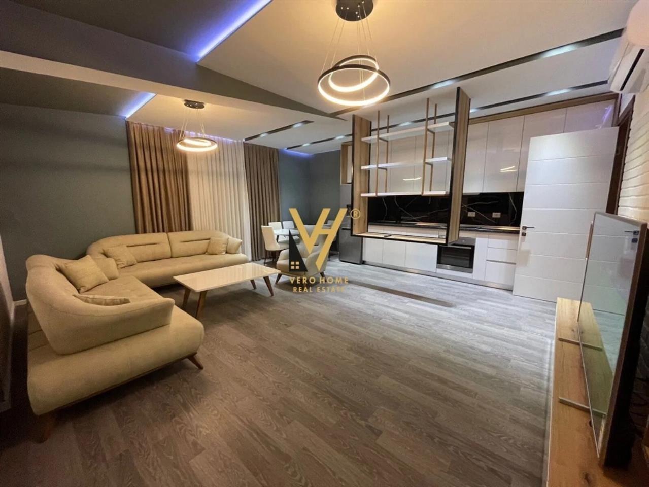 JEPET APARTAMENT 3+1+2 ME QERA TE KODRA E DIELLIT 1.400 EURO – Tiranë - 1