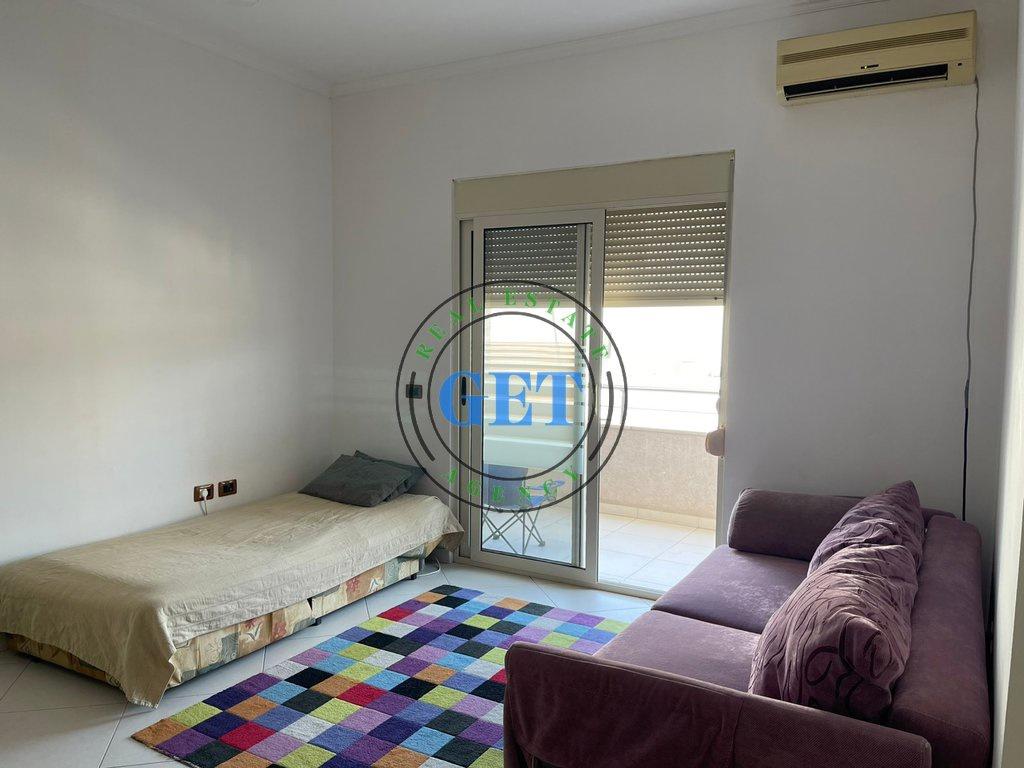 Jepet me Qira Apartament 1+1 | Shkëmbi i Kavajës, Durrës – Durrës - 1