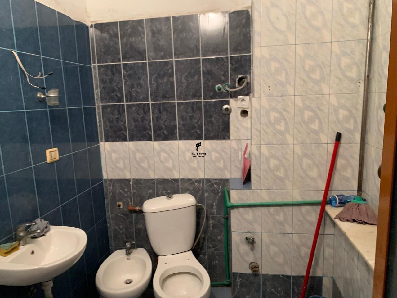 2 ZYRA ME QERA 150 M2 JORDAN MISJA 150.000 LEKE FH-91380 – Tiranë - 1