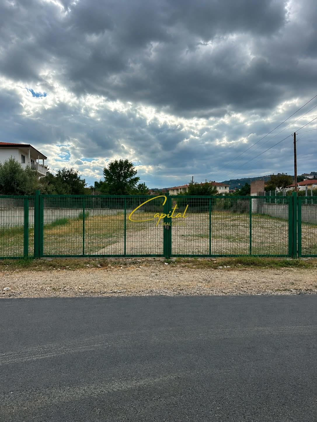 TOKE ME QIRA 4000 M2 YRSHEK 4000 EURO – Tiranë - 1
