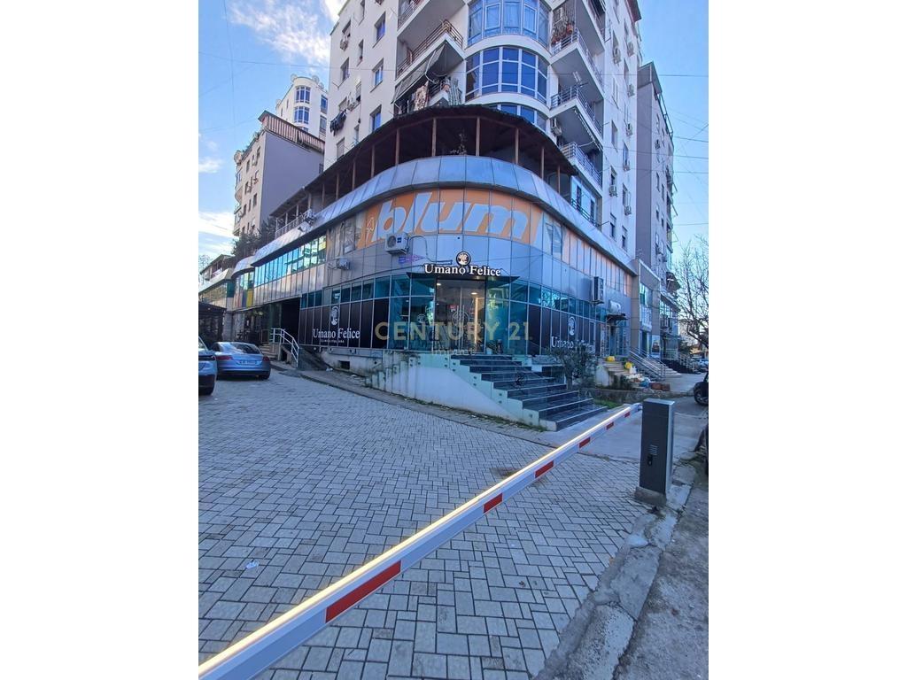 Ambient Komercial Për Shitje Tek Condor Center, Tiranë ! – Tiranë