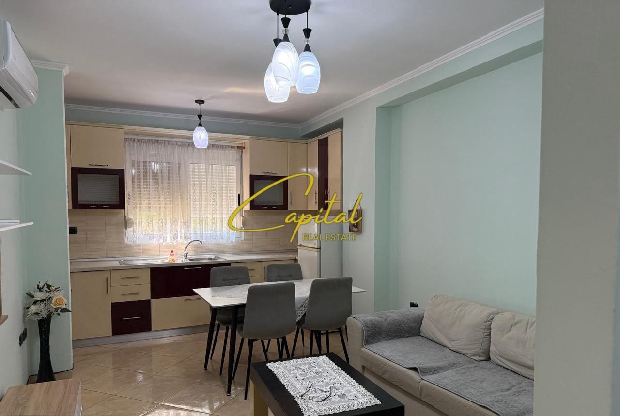 APARTAMENT ME QIRA 2+1 MATERNITETI I RI 55.000 LEKE – Tiranë - 1