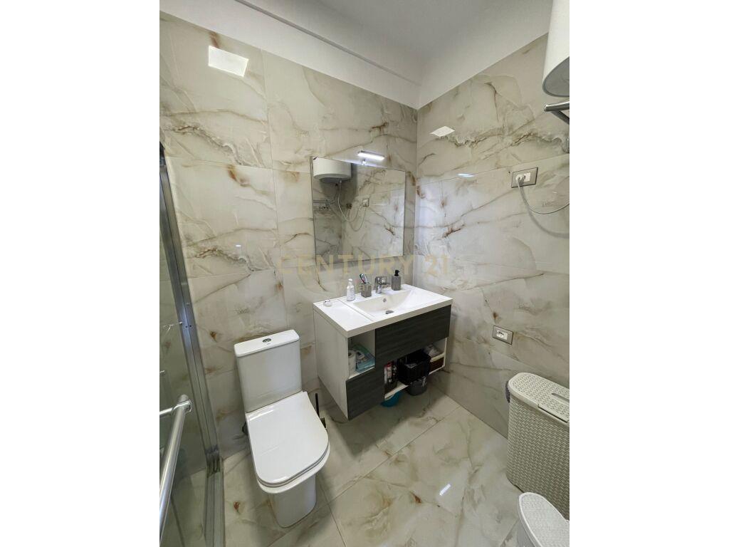 SHITET APARTAMENT 2+1 ,NE PLAZH RROTA E KUQE ! – Durrës