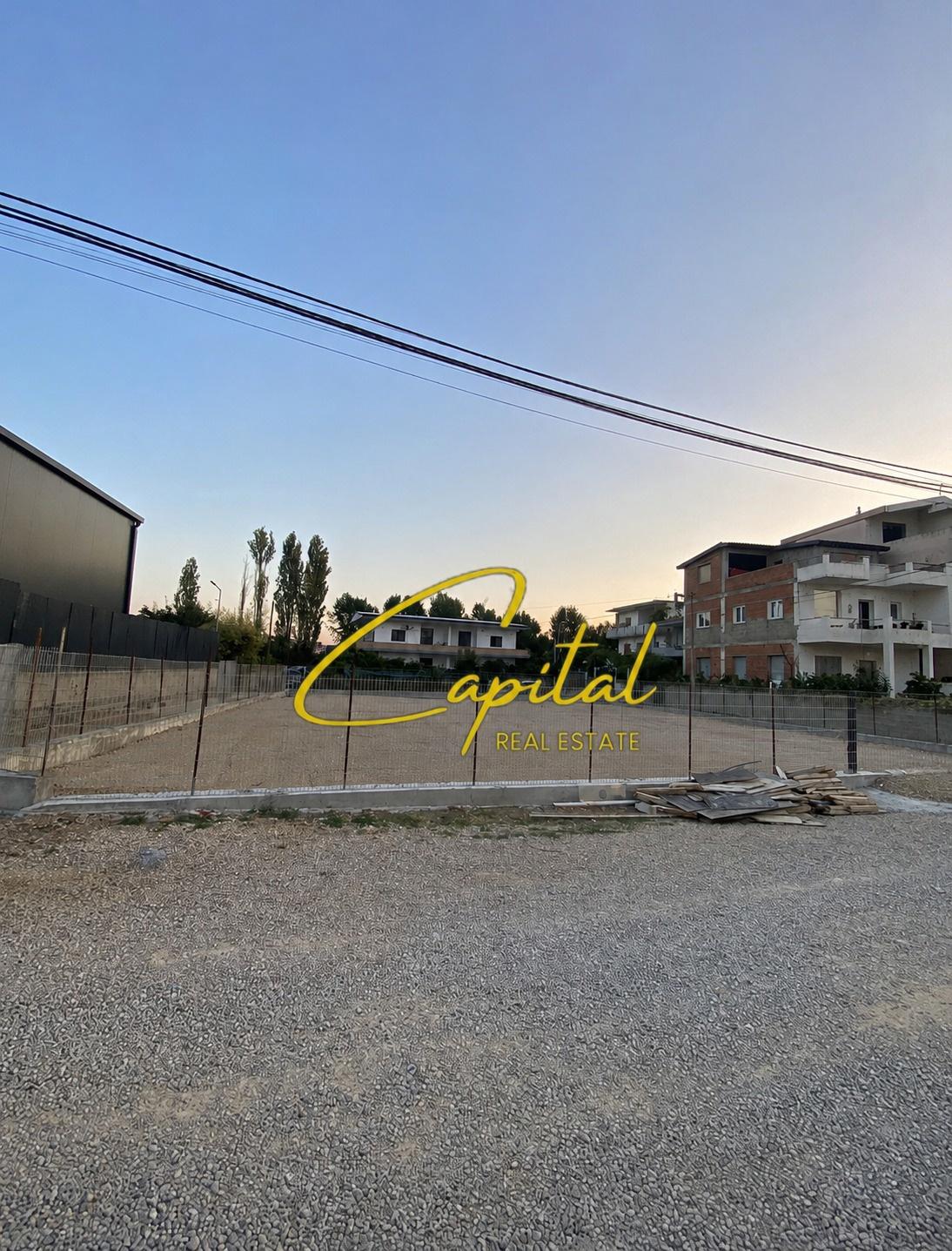 TOKE ME QIRA 600 M2 CASA ITALIA 100.000 LEKE – Tiranë