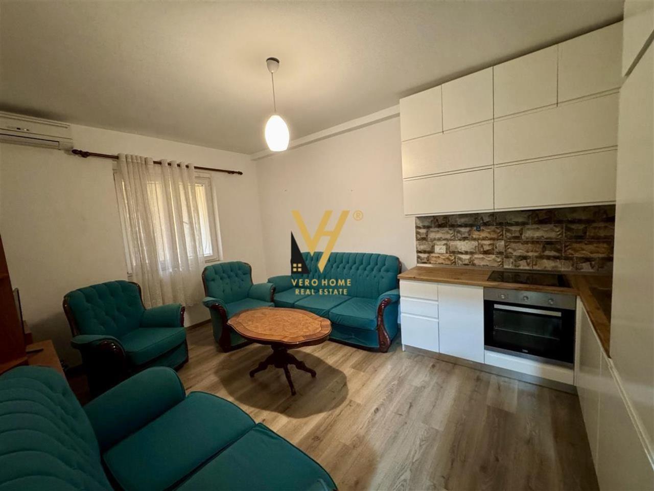 JEPET APARTMENT 1+1 ME QERA TEK AMBASADA AMERIKANE 550 EURO – Tiranë