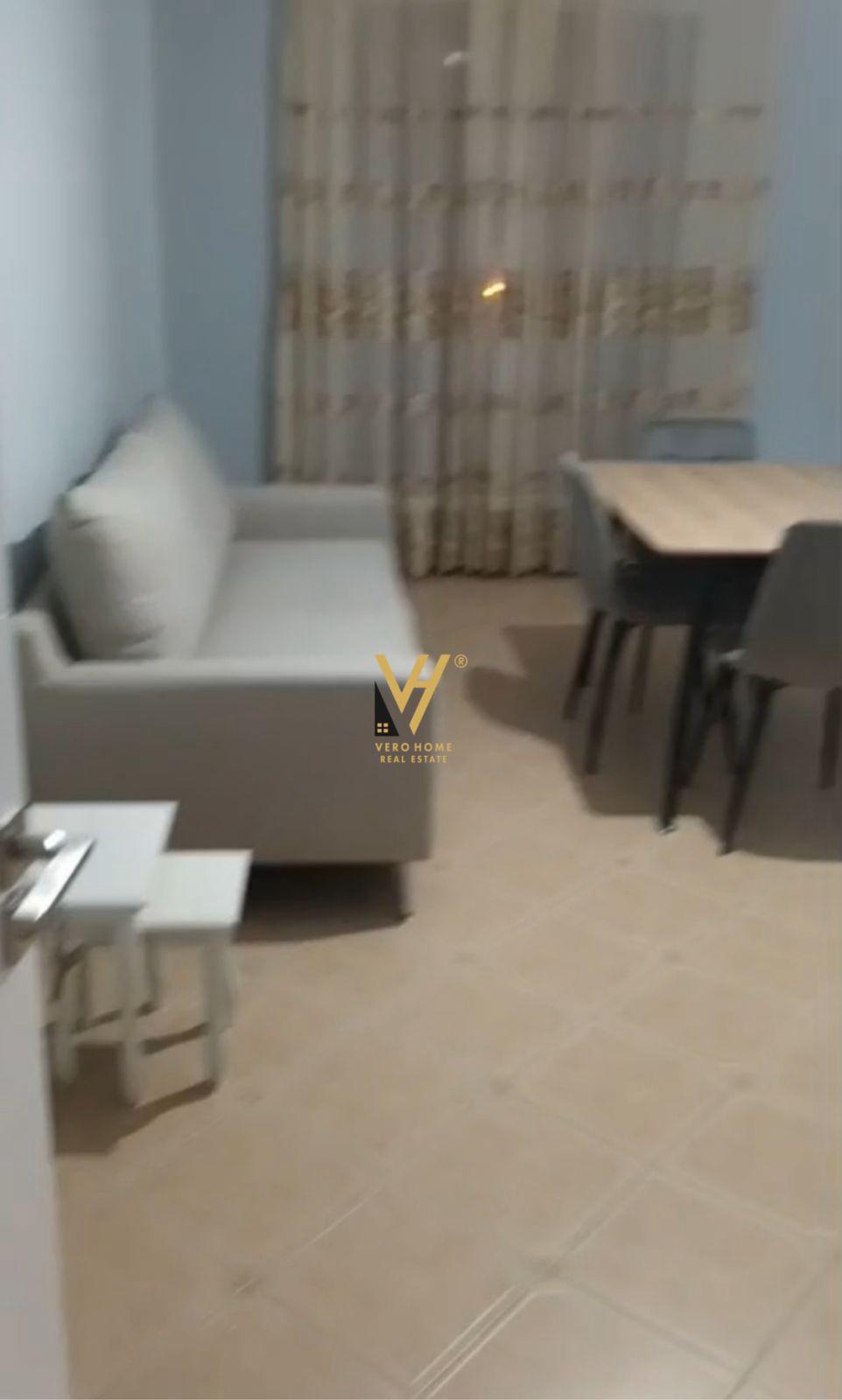JEPET APARTAMENT 2+1+BLK ME QERA TE 5 MAJI 50.000 LEKE – Tiranë