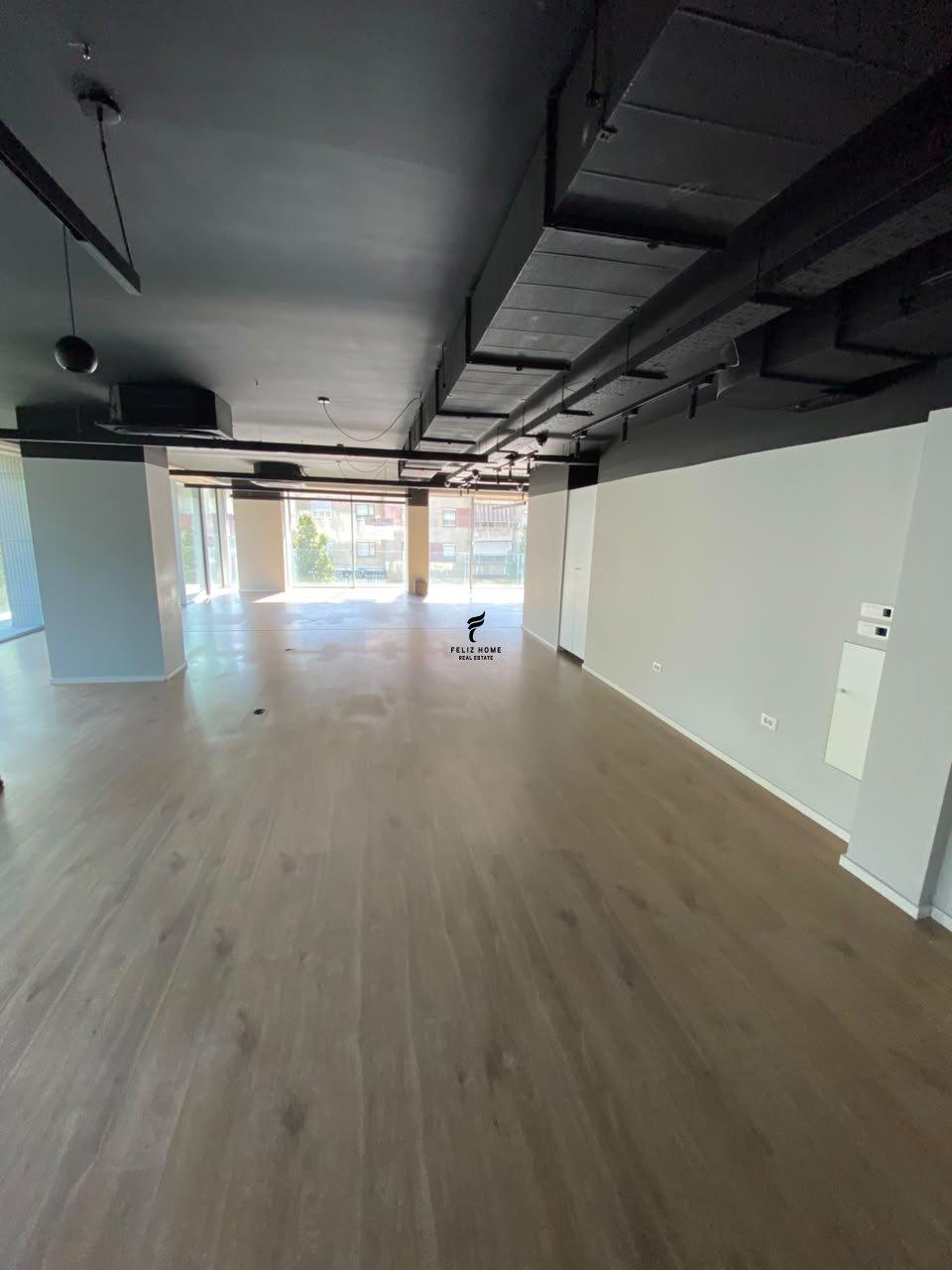 ZYRE ME QERA 520 M2 BLLOK 1.550.000 LEKE FH-85787 – Tiranë - 1