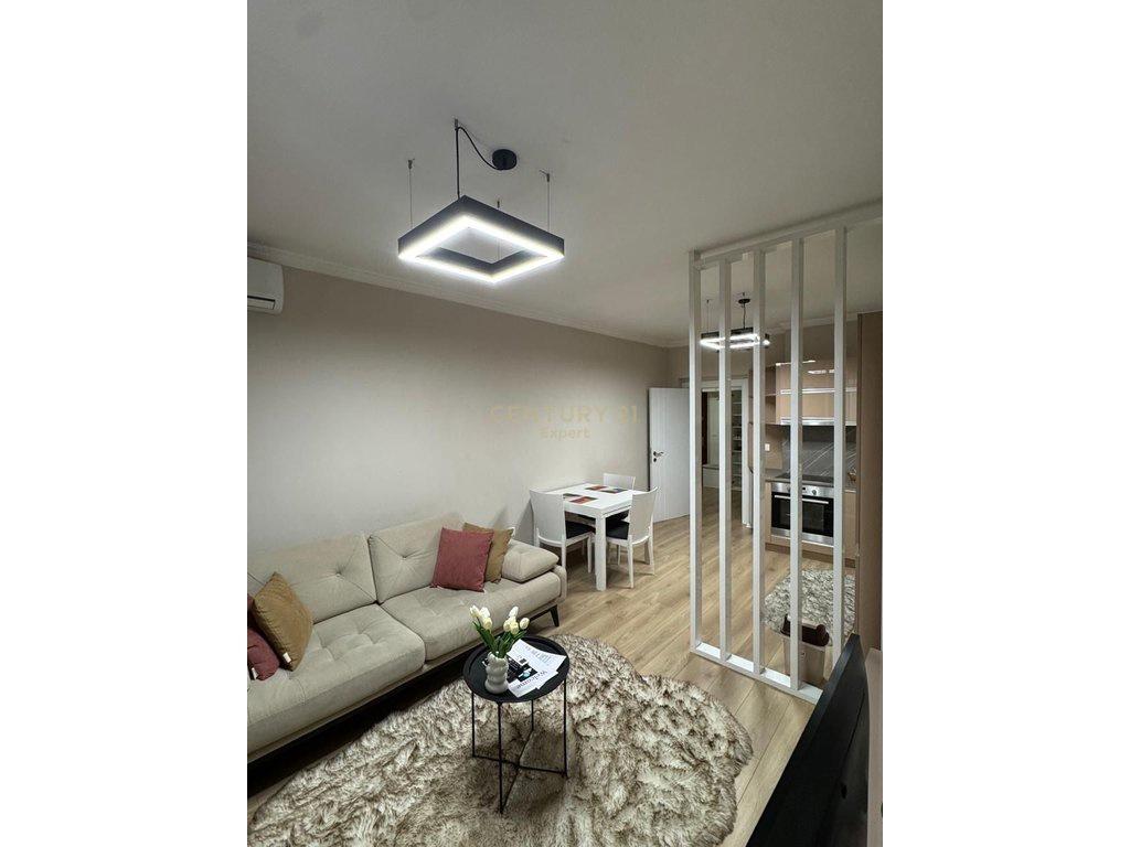 Jepet me qira apartament 1+1 në zonën e Ish-Bllokut, Tiranë. – Tiranë - 1